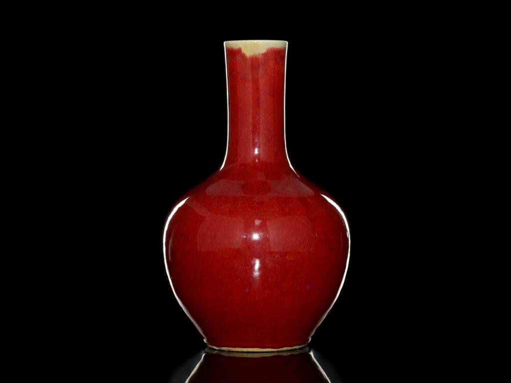 靓宝格- 清晚期红釉天球瓶（《康熙年制》款）