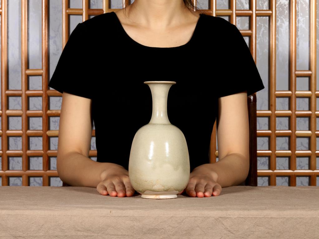 唐白釉浄瓶中国古美術-