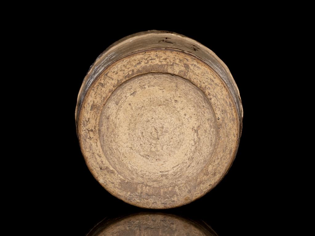 靓宝格- 金元时期磁州窑白地褐彩诗文瓶