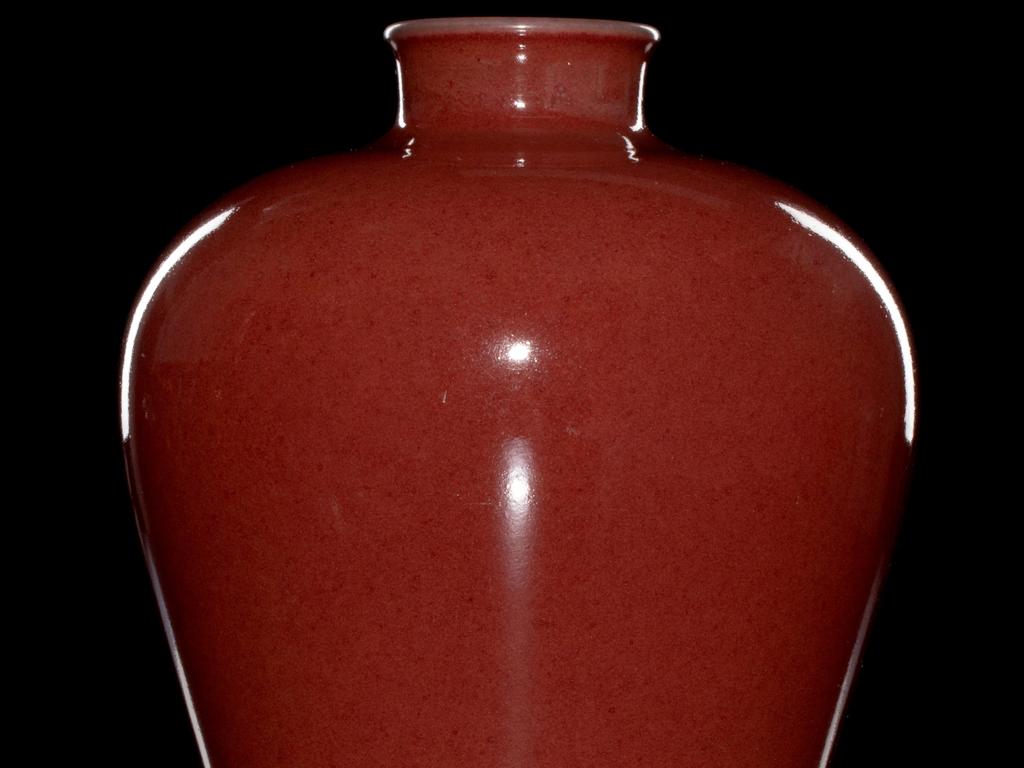靓宝格- 清中期霁红釉梅瓶