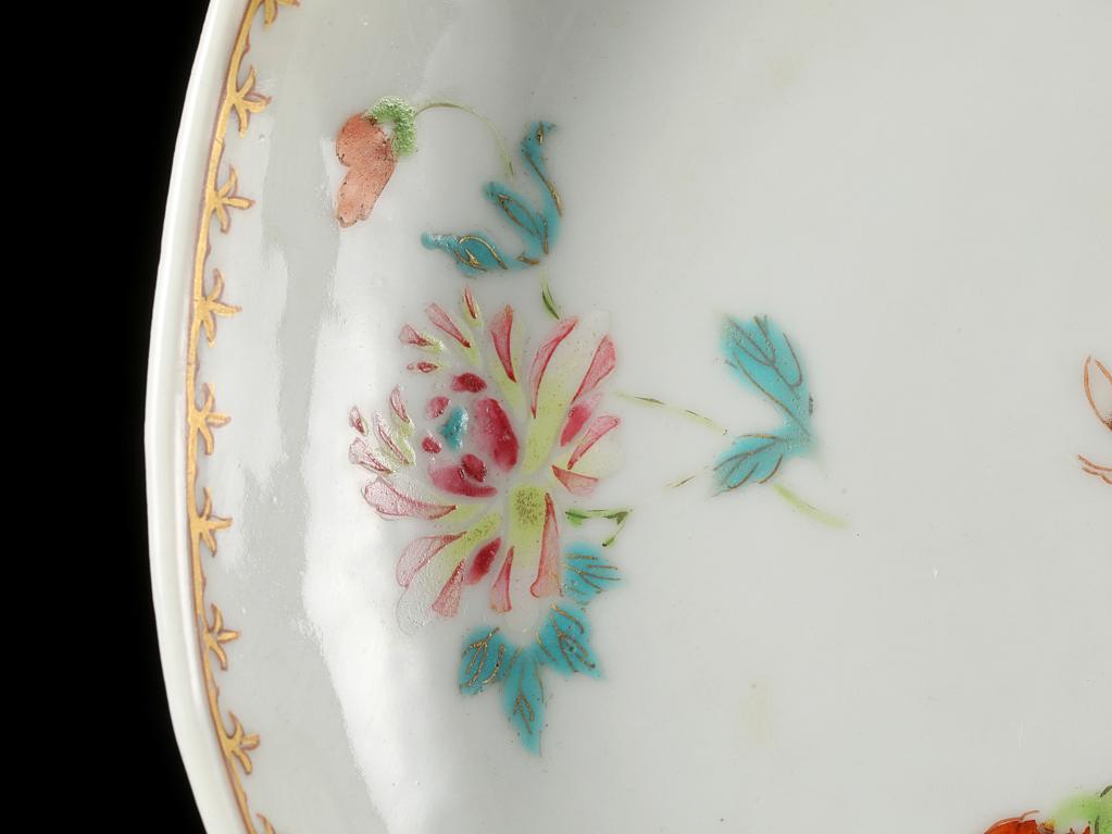 数量限定】 乾隆年製款 陶磁器 ▽鴻▽清朝時代 粉彩十二花卉花口描金碗