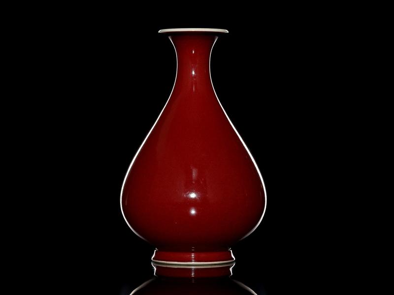 靓宝格- 乾隆祭红釉玉壶春瓶（官窑，《大清乾隆年制》款）